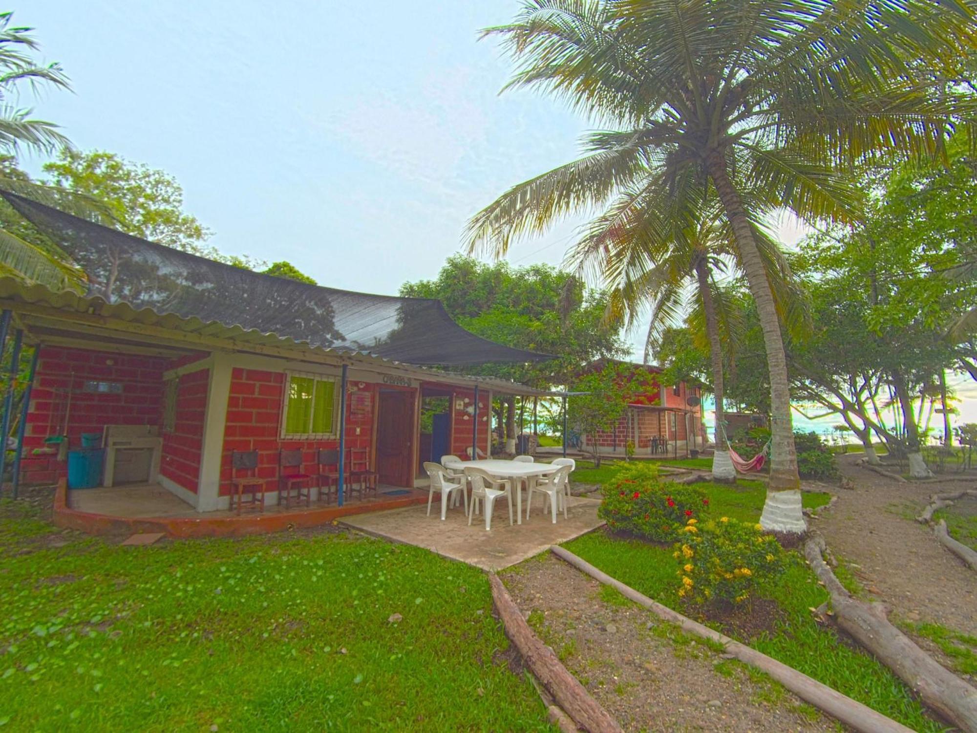 Las Cabanas De Mario Necoclí Exterior foto